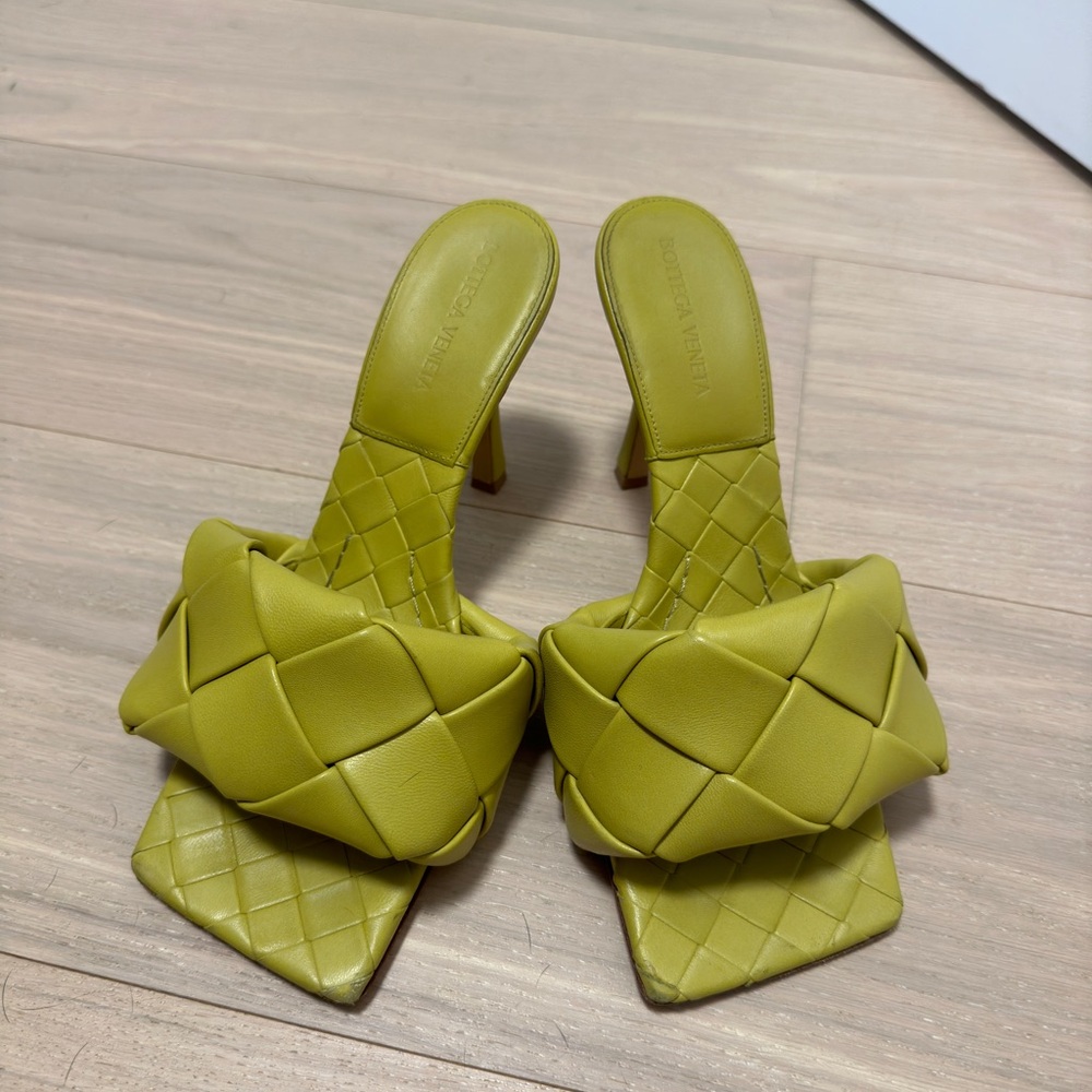 Bottega Veneta Weave Leather Slides